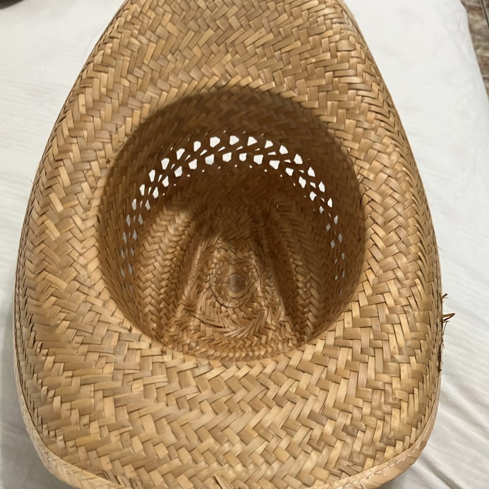 Strawhat - Picture 5 of 10